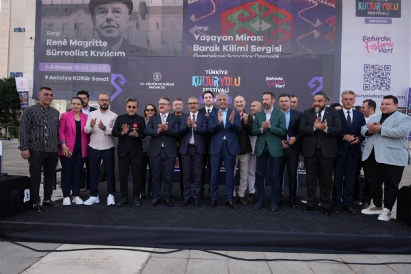 Akdeniz Rüzgarıyla Sanat Yolculuğu! Antalya Kültür Yolu Festivali Başladı